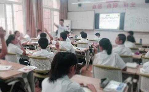 大学生教学实习报告